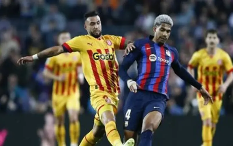 برشلونة يطمح لاستعادة صدارة الدوري الإسباني ضد جيرونا